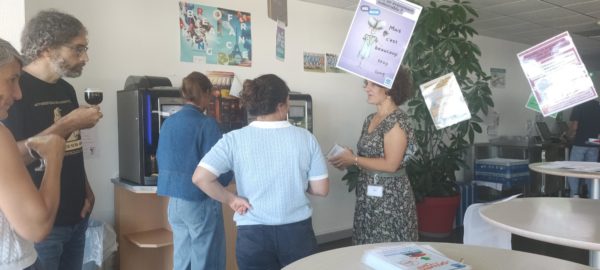 Des professionnels du Centre de Kerpape autour du quiz sur les idées reçues du signalement des événements indésirables